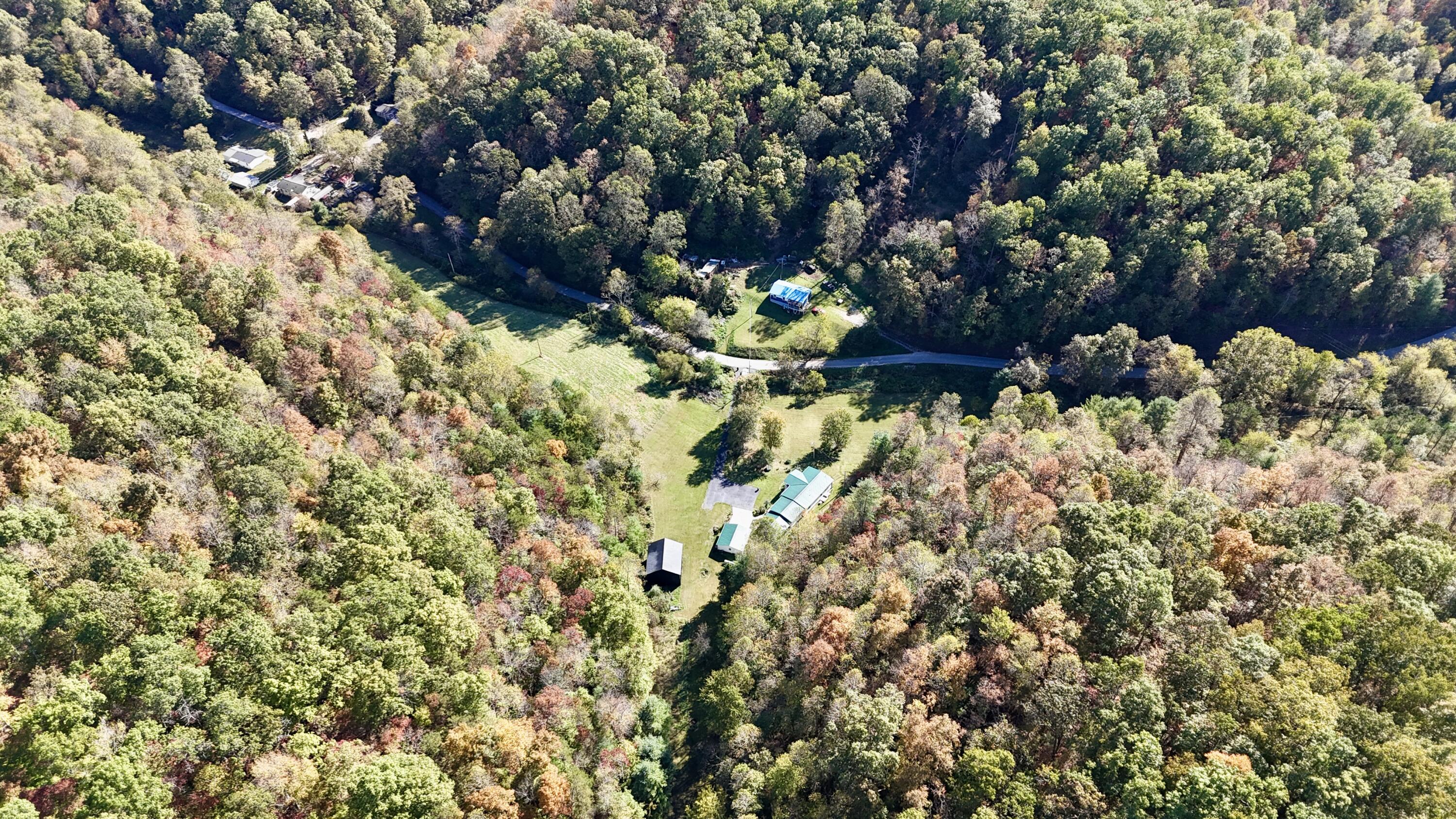 1973 Gum Branch Road Manchester, KY 40962 - Photo 32 of 36 dji_fly_20241008_113032_0072_17284148736