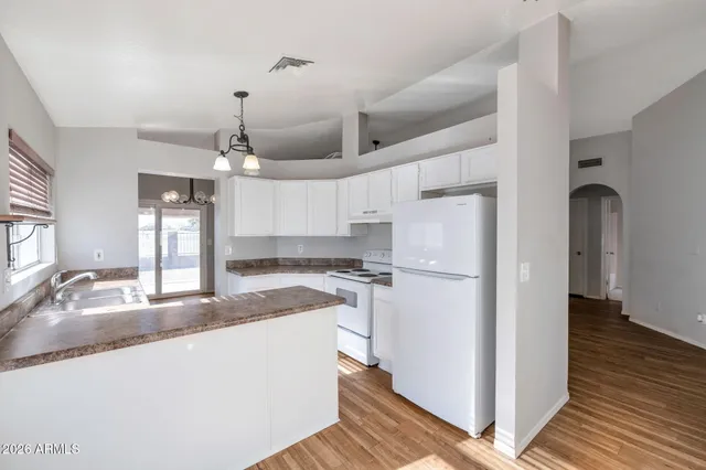 $1,750 | 8664 North 107th Drive, Peoria, AZ 85345