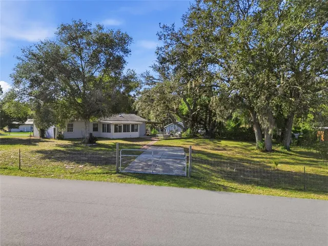 $2,200 | 34815 Gardenia Way, Dade City, FL 33523