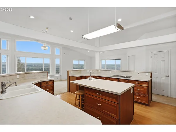 $750,000 | 60 Gore Road, Goldendale, WA 98620