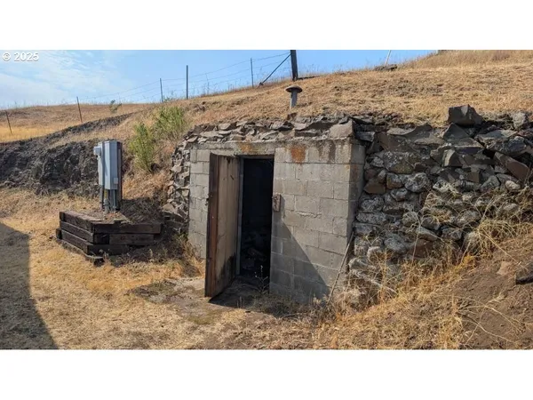 $750,000 | 60 Gore Road, Goldendale, WA 98620