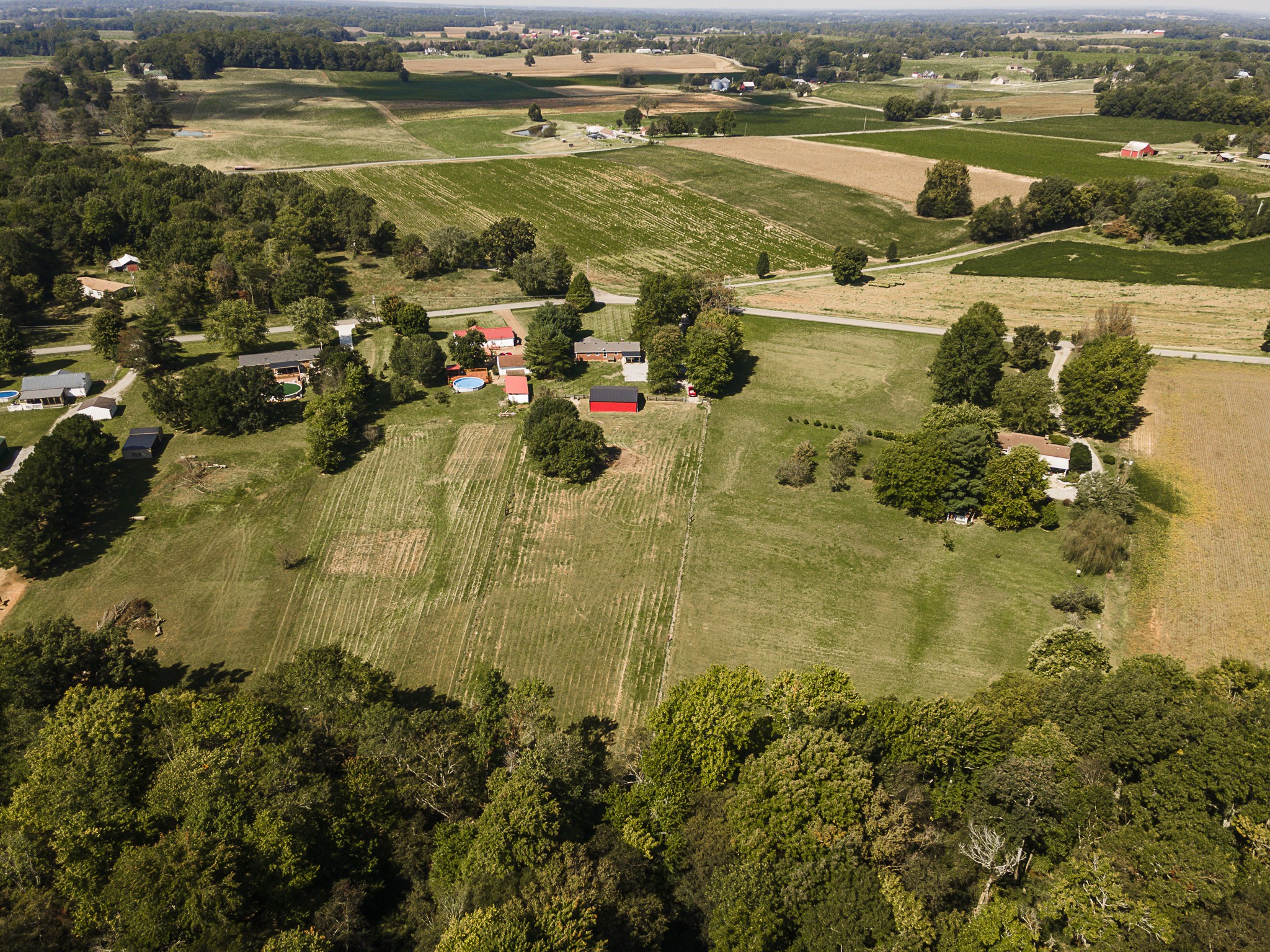 4451 Roy Cole Road Springfield, TN 37172 - Photo 42 of 43 a view of a lake with a houses
