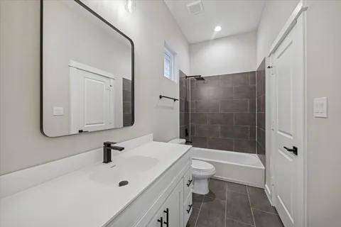 $279,700 | 11315 Stonework Grove Lane, Houston, TX 77076