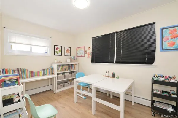 $4,700 | 43 Flagstone Lane, Westbury, NY 11590