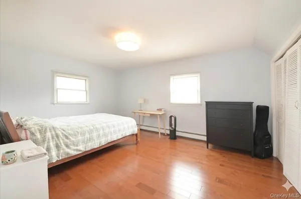 $4,700 | 43 Flagstone Lane, Westbury, NY 11590