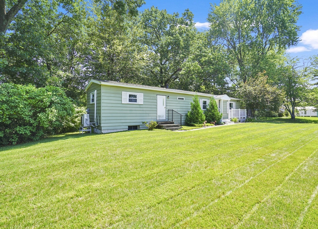 67 Fieldston Street Springfield, MA 01119 - Photo 2 of 16