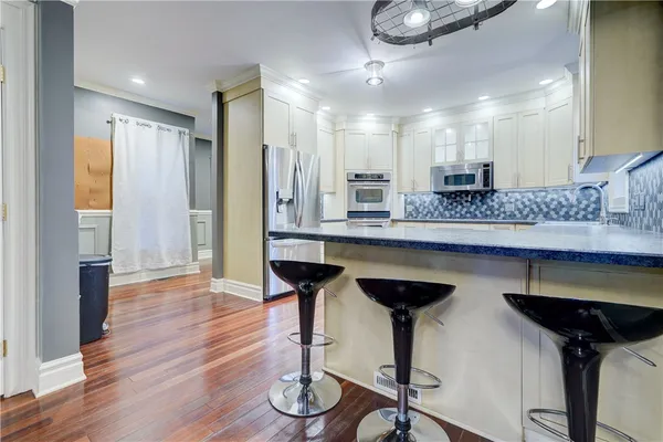 $3,000 | 450 South Main Street, Canandaigua City, NY 14424