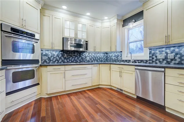 $3,000 | 450 South Main Street, Canandaigua City, NY 14424