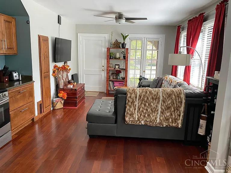5801 Ridge Avenue Cincinnati, OH 45213 - Photo 2 of 39