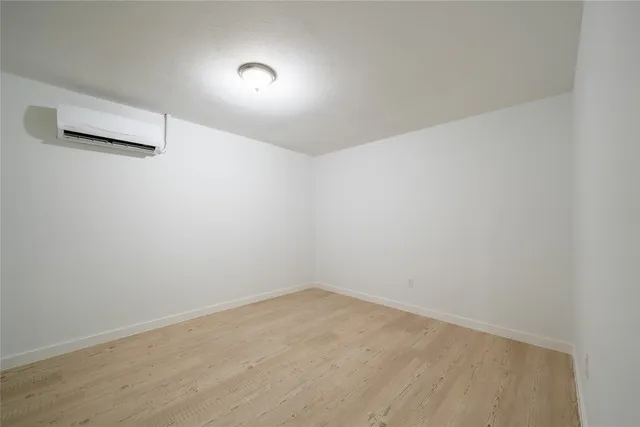 $600 | 12302 Kitty Brook Drive, Houston, TX 77071