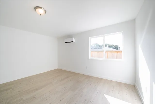 $600 | 12302 Kitty Brook Drive, Houston, TX 77071