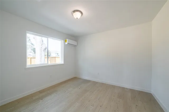 $600 | 12302 Kitty Brook Drive, Houston, TX 77071