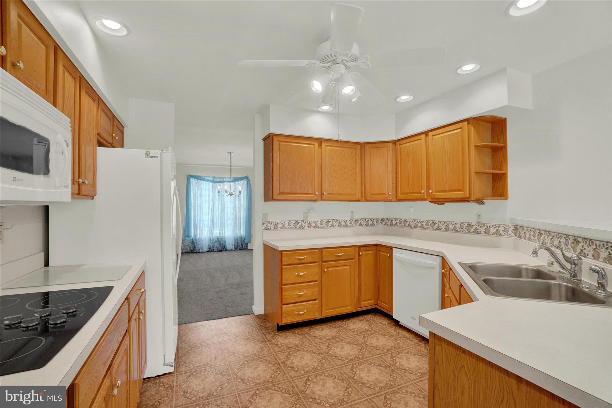 43 Stone Ridge Drive New Freedom, PA 17349 - Photo 4 of 30 Gallery Image 4