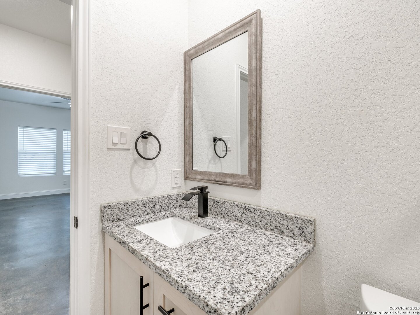 656 Fawn Drive Spring Branch, TX 78070 - Photo 21 of 42
