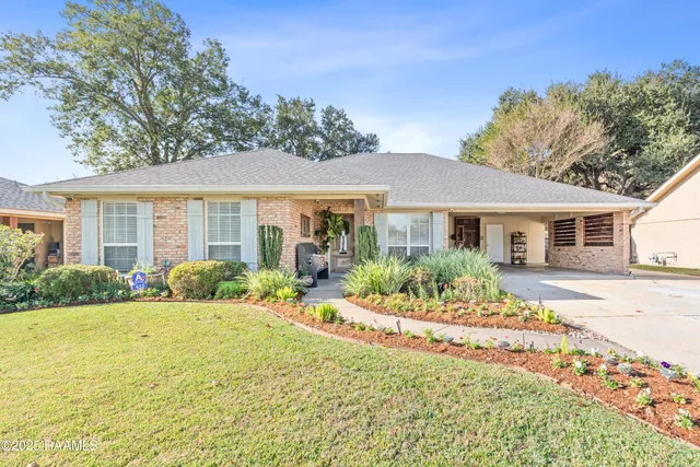 $295,000 | 422 Broadmoor Boulevard, Lafayette, LA 70503