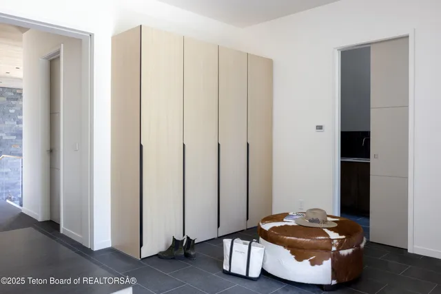 $13,900,000 | 5135 Eagle Road, Wilson, WY 83014