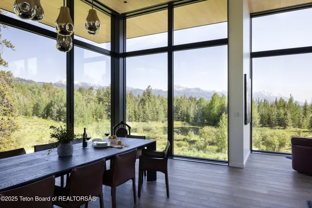 $13,900,000 | 5135 Eagle Road, Wilson, WY 83014