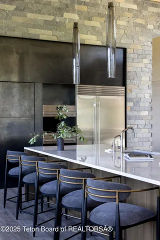 $13,900,000 | 5135 Eagle Road, Wilson, WY 83014