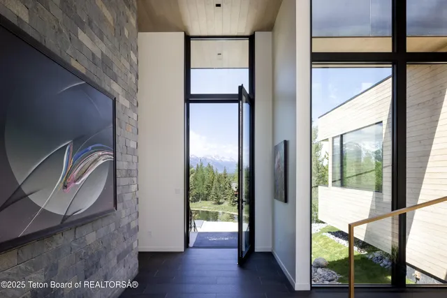 $13,900,000 | 5135 Eagle Road, Wilson, WY 83014