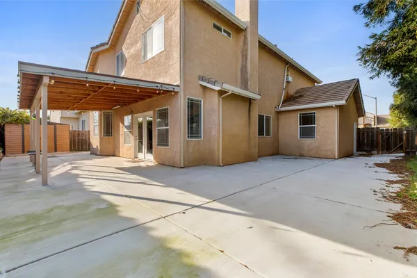 $479,900 | 2000 Nita Alexander Court, Modesto, CA 95358