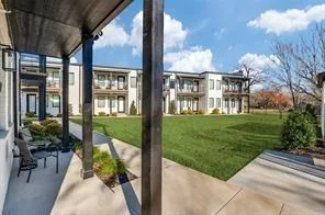 $1,850 | 408 Martin Luther King Junior Boulevard, Unit 302, Waxahachie, TX 75165