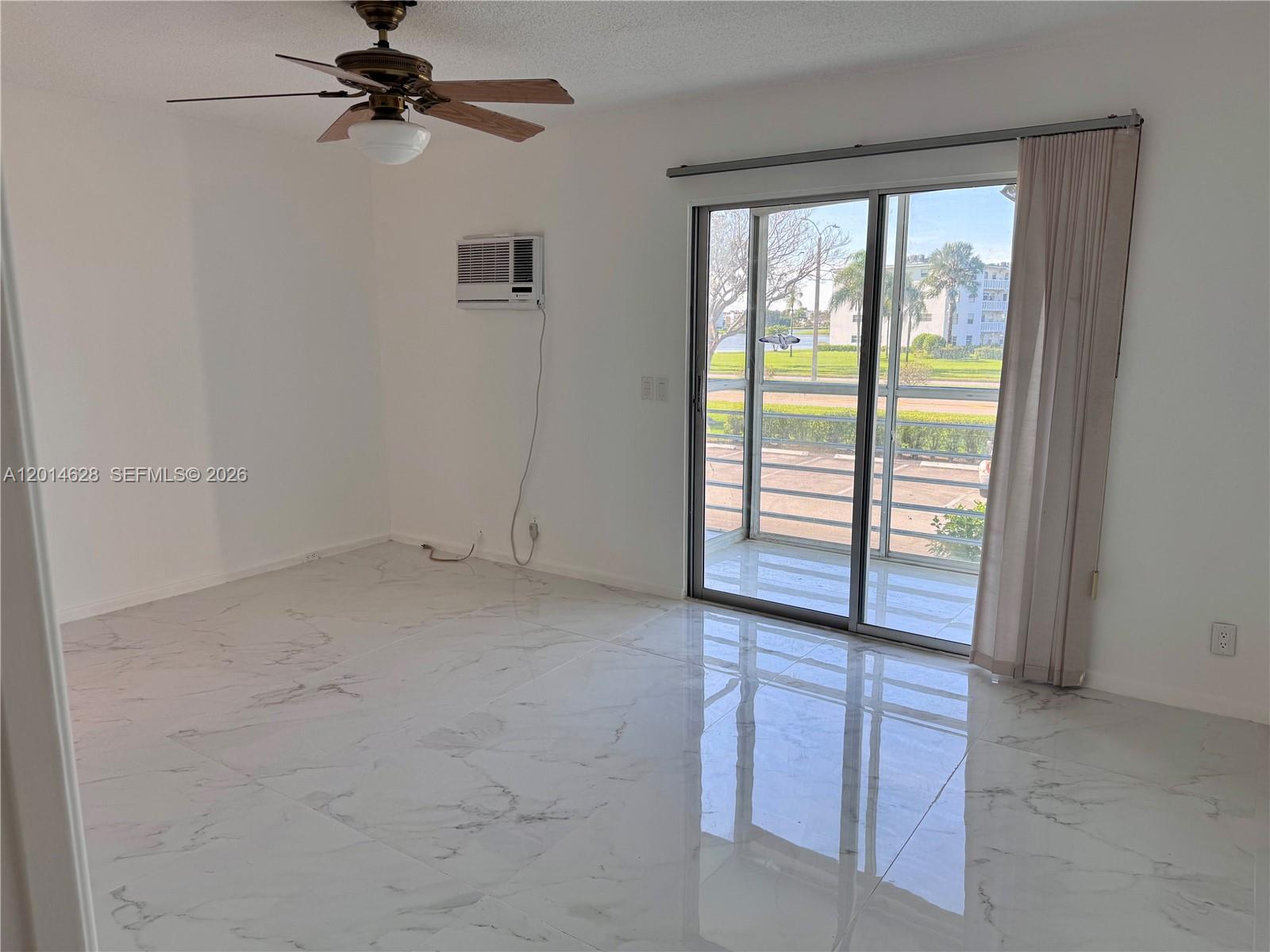 272 Dorset G, Unit G Boca Raton, FL 33434 - Photo 4 of 12 Photo 4