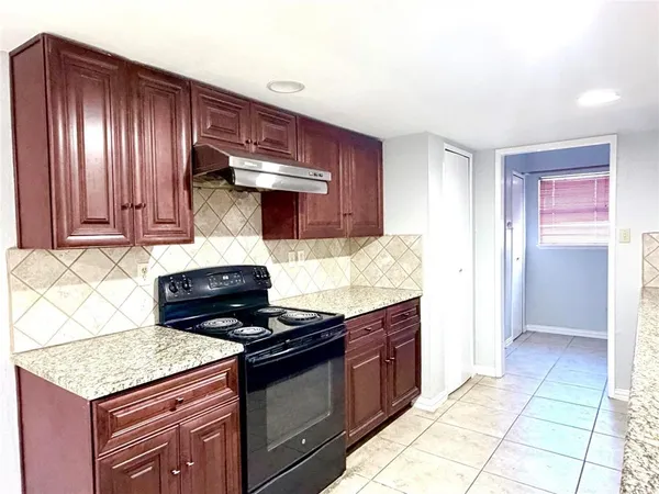 $2,600 | 220 Park Meadow Way, Coppell, TX 75019