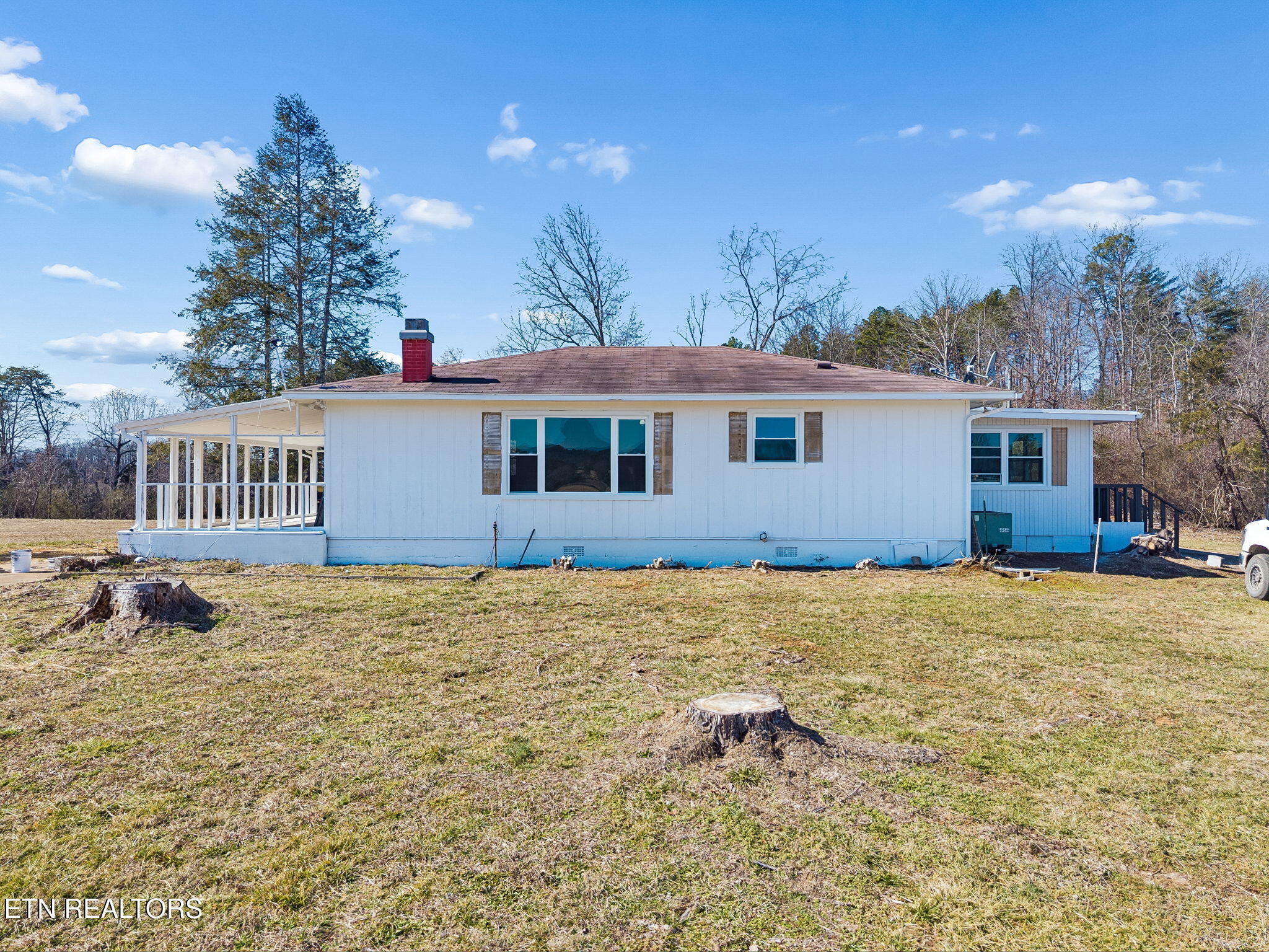 1451 Fairview Road Tellico Plains, TN 37385 - Photo 2 of 54 32-1451 Fairview Rd Tellico Plains - 032