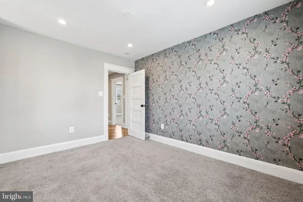 a big room with windows and closet