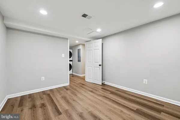 a view of an empty walk in closet
