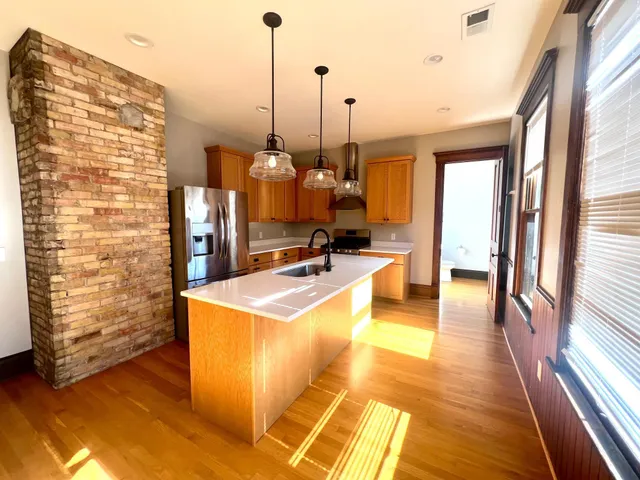 $2,200 | 1609 Elliot Avenue, Minneapolis, MN 55404