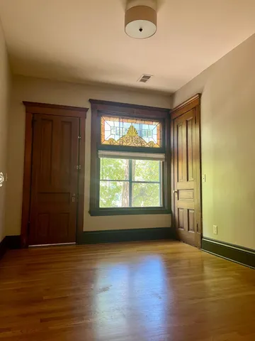 $2,200 | 1609 Elliot Avenue, Minneapolis, MN 55404