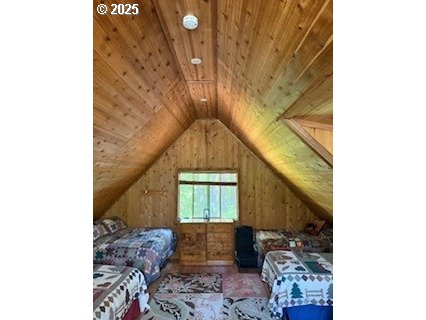 41 Northwoods Cougar, WA 98616 - Photo 22 of 33 a bedroom with a bed and a window