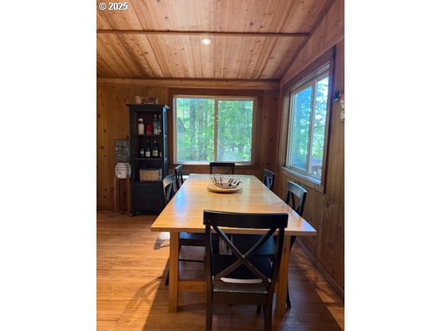 41 Northwoods Cougar, WA 98616 - Photo 10 of 33 a dining room with furniture and window