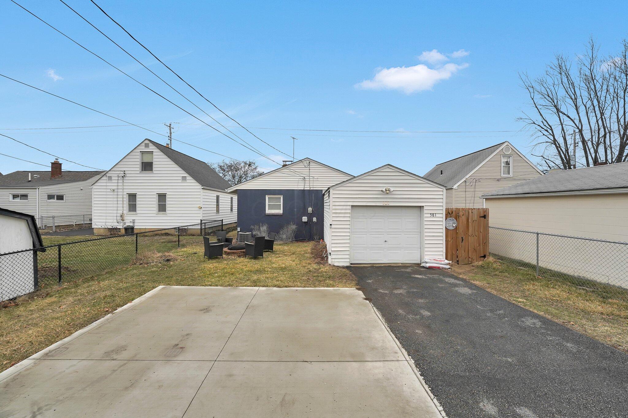 581 Morse Road Columbus, OH 43214 - Photo 22 of 26 Garage with Add'l Parking