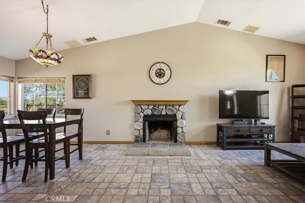 1397 Sierra Road Pinon Hills, CA 92372 - Photo 9 of 49