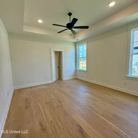 $360,900 | 436 Sunflower Street, Nesbit, MS 38651