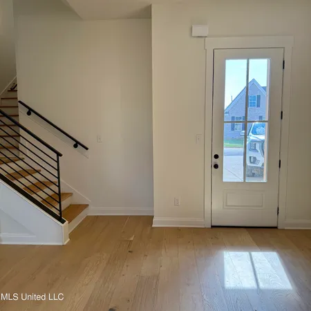 $360,900 | 436 Sunflower Street, Nesbit, MS 38651