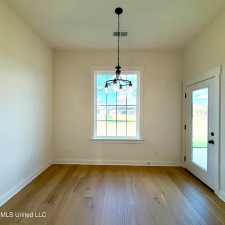 $360,900 | 436 Sunflower Street, Nesbit, MS 38651