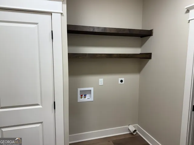 $499,900 | 33 Wolf Crk Cove, LaGrange, GA 30240