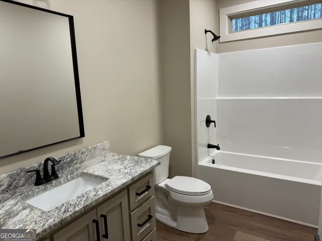 $499,900 | 33 Wolf Crk Cove, LaGrange, GA 30240