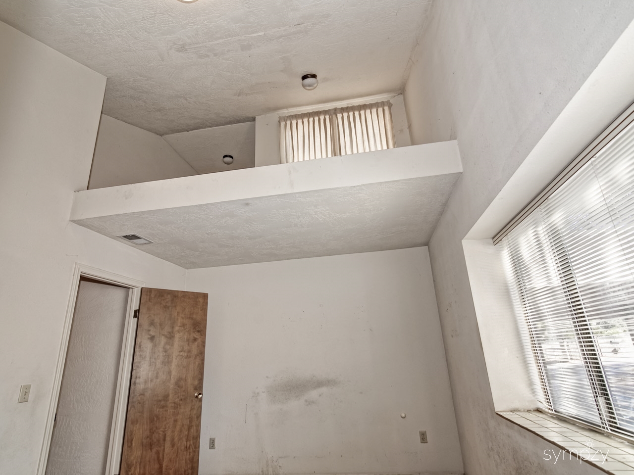 28114 Queensbridge Road Valley Center, CA 92082 - Photo 20 of 25 ground floor Bedroom with standing room Loft