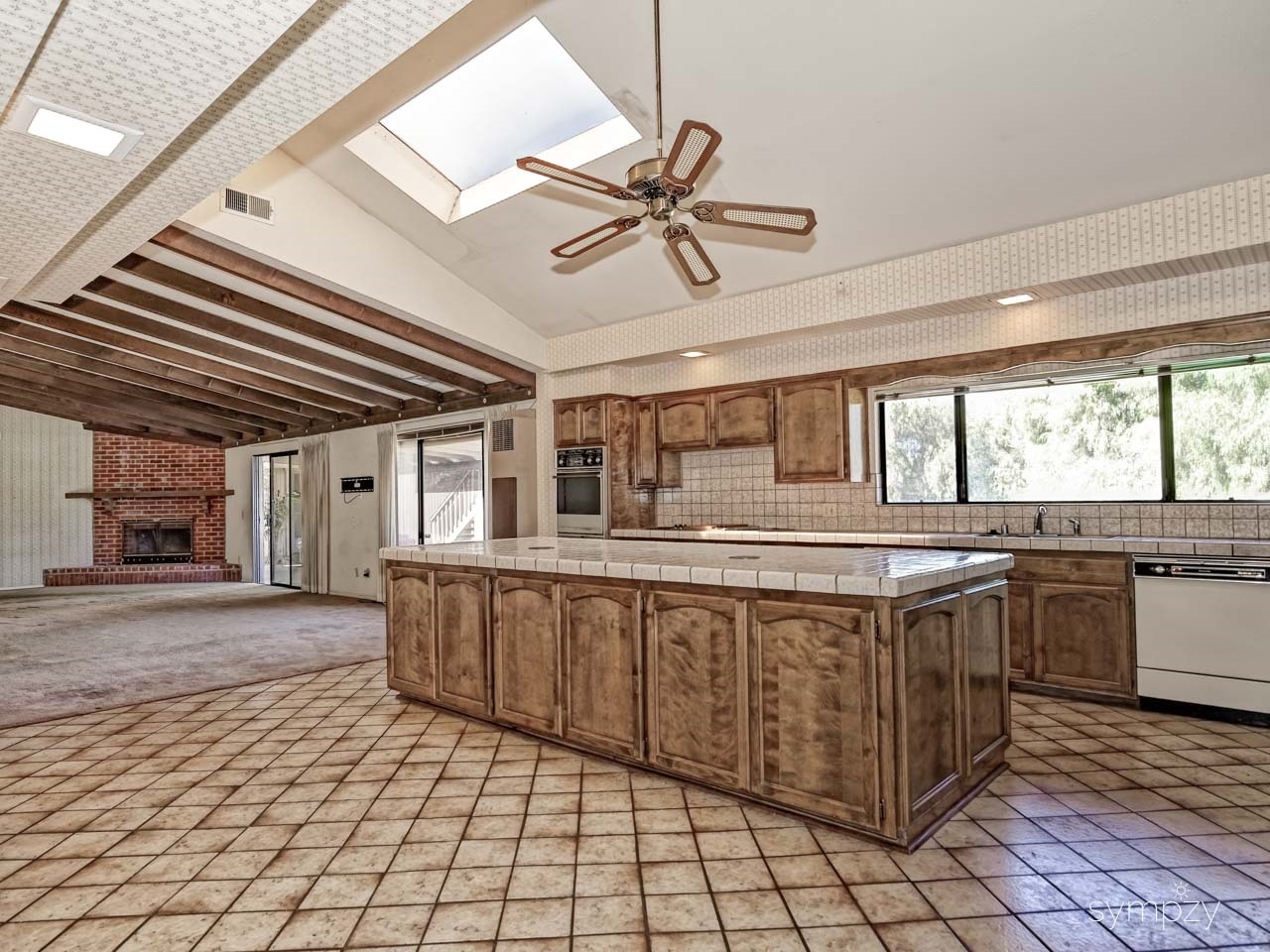 28114 Queensbridge Road Valley Center, CA 92082 - Photo 9 of 25 Kitchen / Family room / OPEN Space
