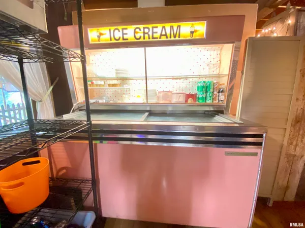 $349,900 | 6141 Highway 97, Pleasant Plains, IL 62677