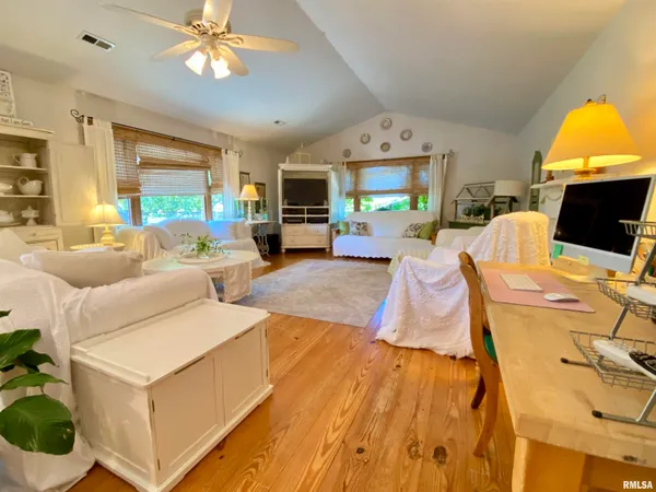 $349,900 | 6141 Highway 97, Pleasant Plains, IL 62677