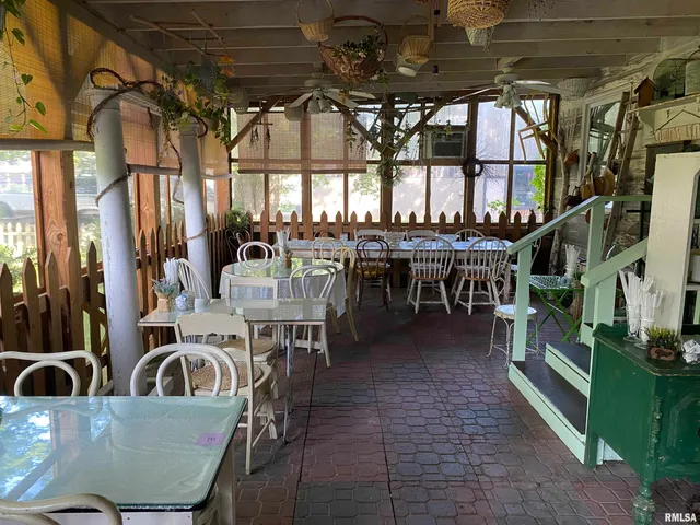 $349,900 | 6141 Highway 97, Pleasant Plains, IL 62677