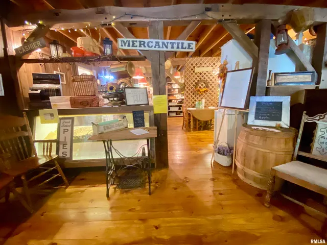 $349,900 | 6141 Highway 97, Pleasant Plains, IL 62677