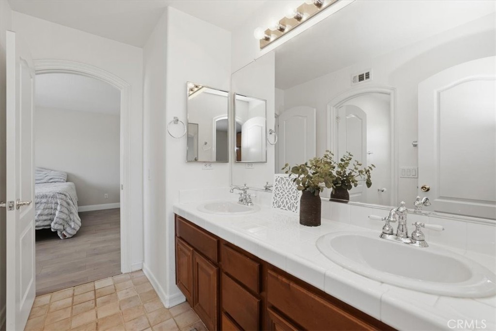 16795 Eagle Peak Road Riverside, CA 92504 - Photo 43 of 74 Bathroom #3