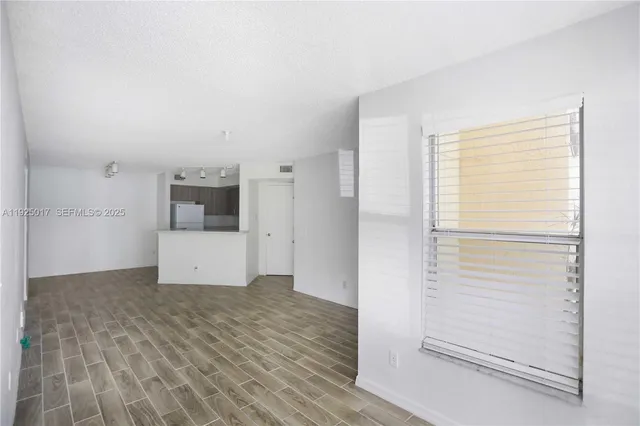 $1,850 | 417 Vista Isles Drive, Unit 2315, Sunrise, FL 33325