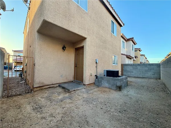 $1,595 | 4055 Asante Cove Street, Las Vegas, NV 89115